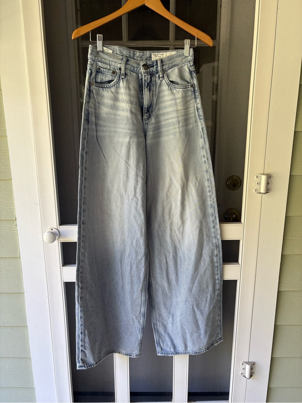 rag & bone Light Blue Wide-Leg Jeans Sofia high-rise ultra wide crop